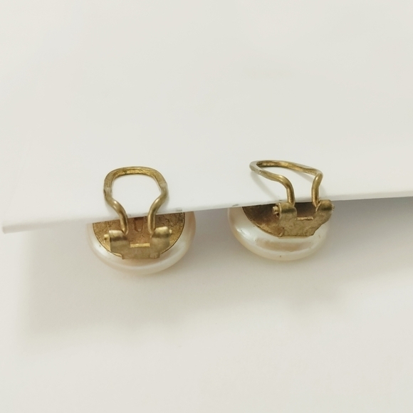 PEARL CLIP Earrings Vintage Dome 1950 Retro Lusterous Gorgeous Retro Antique - Picture 6 of 10